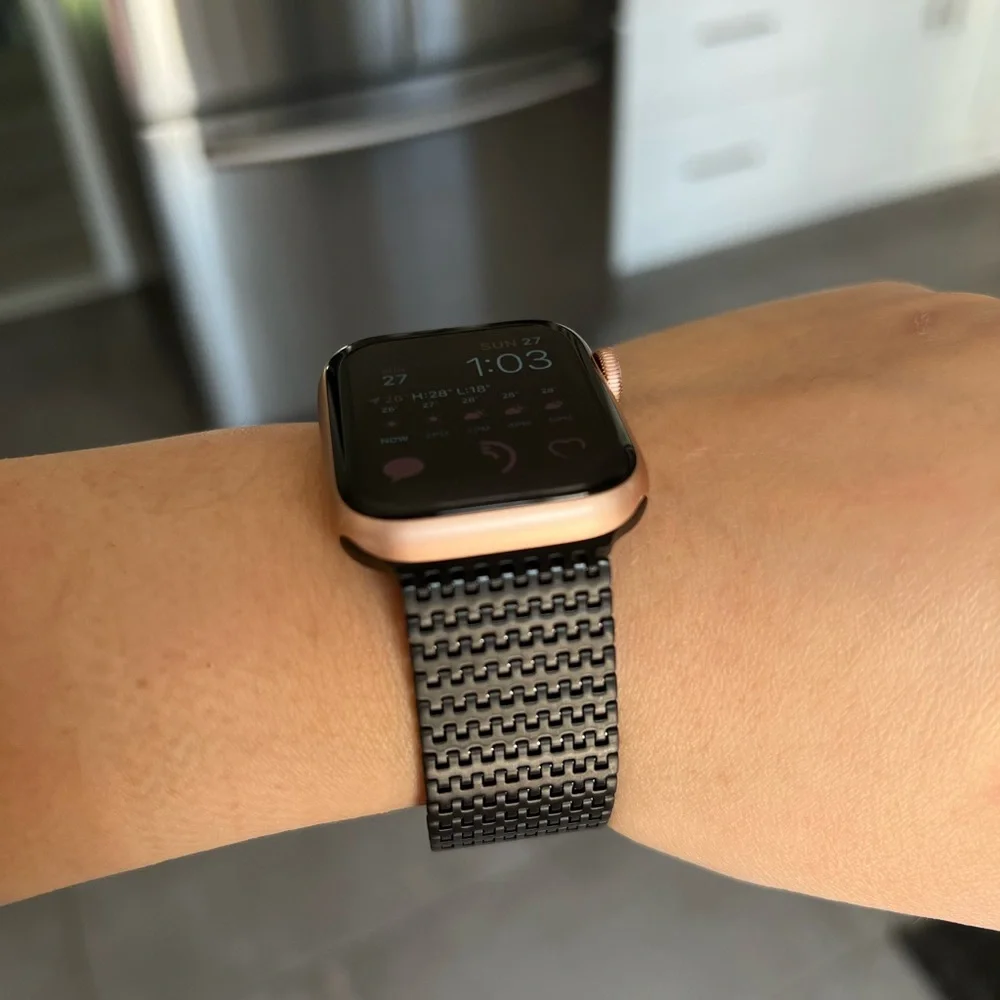 Magnetic iWatch band